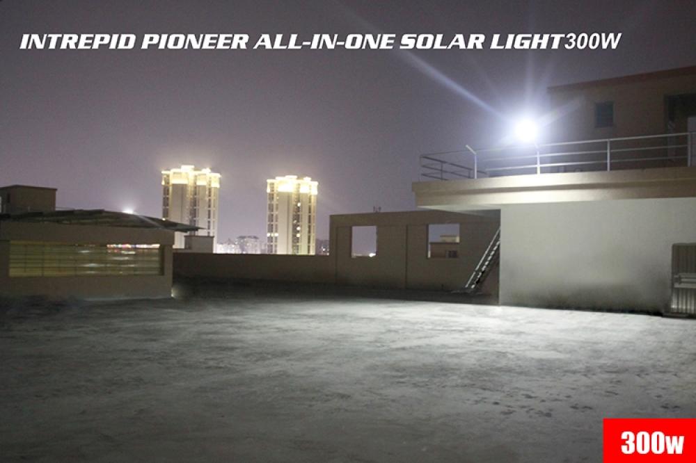 Motion Sensor Integrated 100W LED Solar Street Light